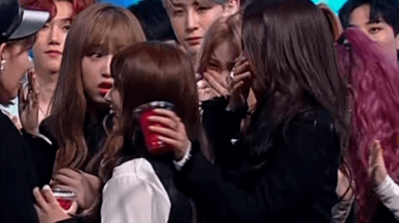 1등 발표 후 가장 먼저 울었던 아이즈원 이채연 | 인스티즈