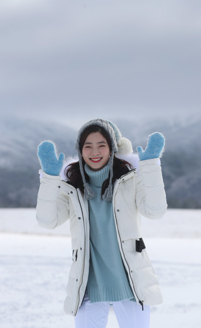 홋카이도 설원에서 트와이스.jpgif | 인스티즈