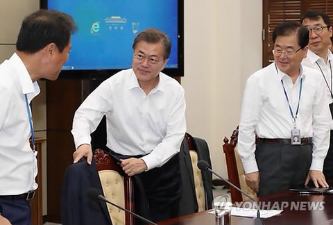 문재인 대통령님과 5부 인사 오찬 + 청와대 수석보좌관 회의.jpg | 인스티즈