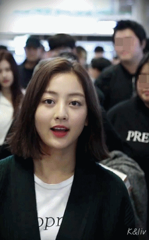 181011 출국하는 트와이스 gif | 인스티즈