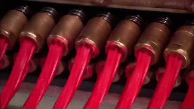 제품이 만들어지는 장면.gif | 인스티즈