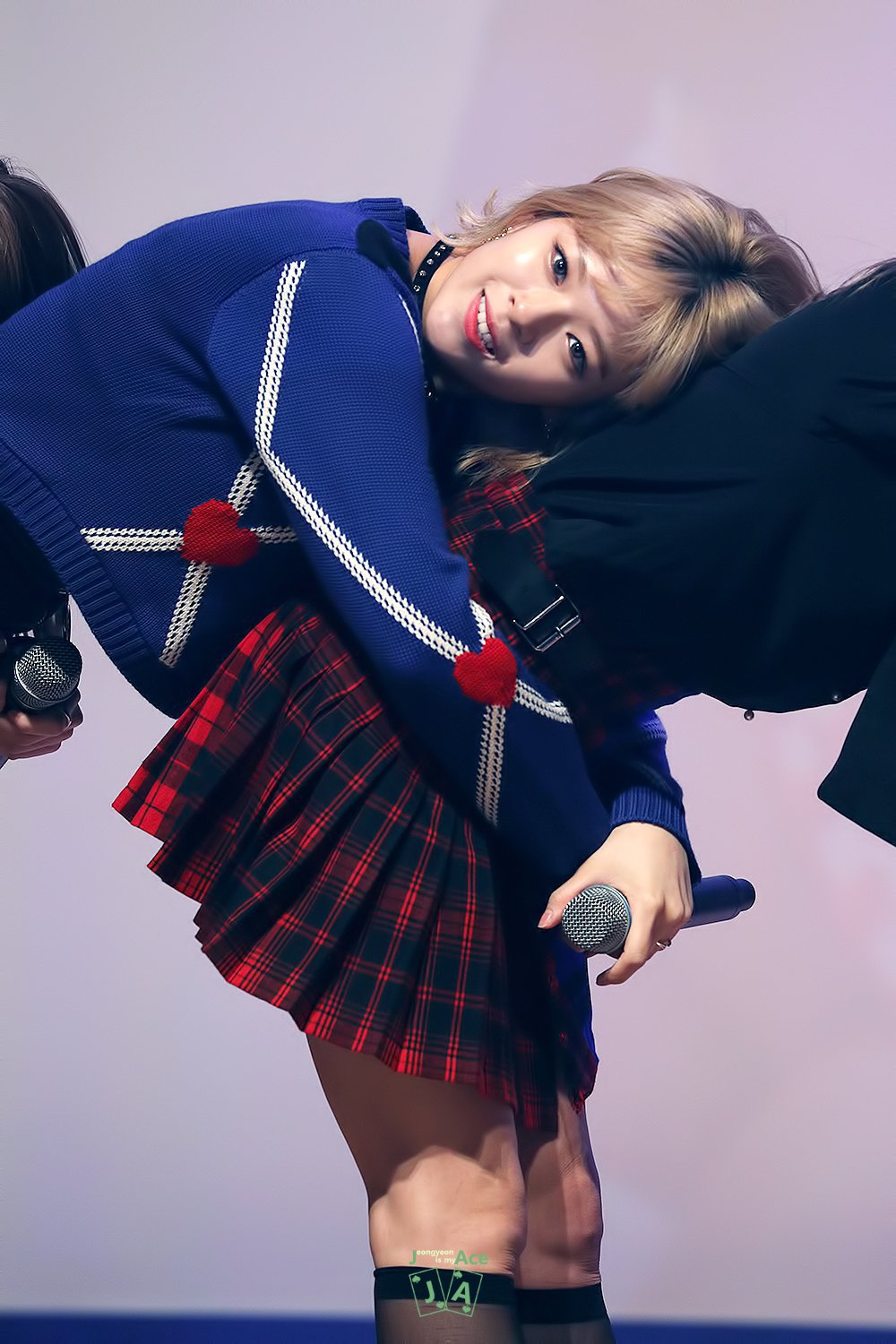 서든 팬미팅에서 미모 레전드 찍은 트와이스 정연.jpg | 인스티즈