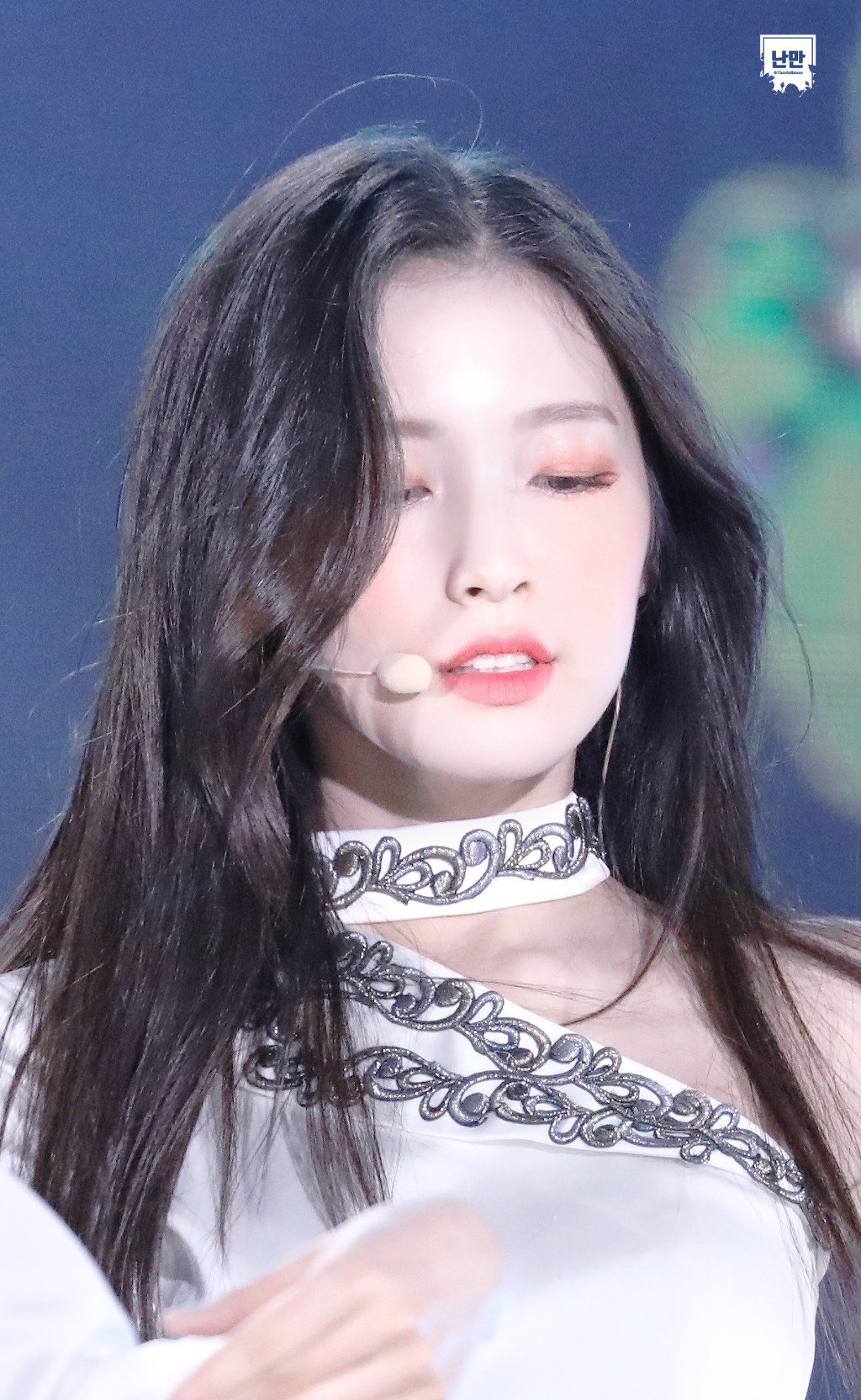 최예원 a.k.a 오마이걸 아린.jpgif | 인스티즈