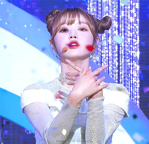 ​나날이 이뻐지는 오마이걸 유아.jpg(이쁨주의) | 인스티즈