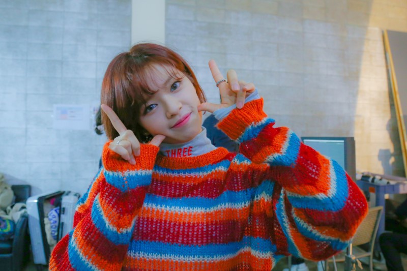 트와이스 리패키지 앨범 재킷 촬영 비하인드 사진 | 인스티즈