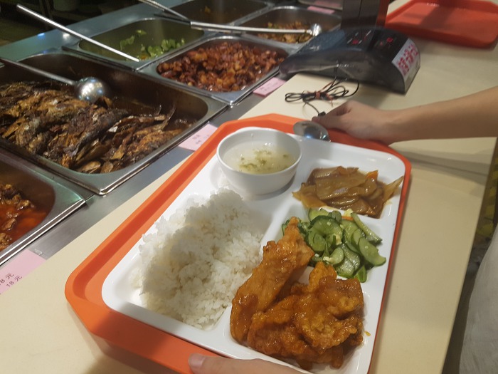 구내식당 이미지