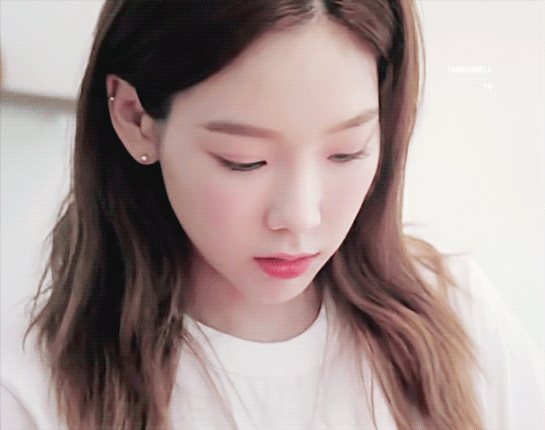 베이킹 하는 태연.gif | 인스티즈