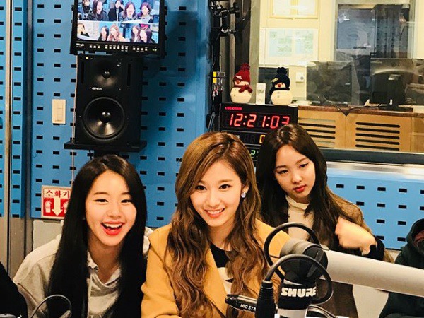 최파타 인스타 트와이스 단체컷 | 인스티즈
